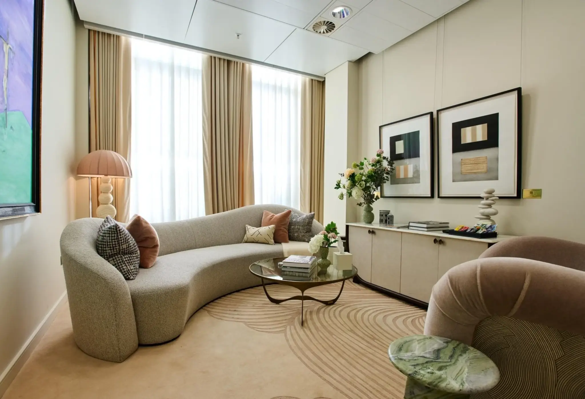 Windsor Suite London Heathrow LHR - VIP Airport Travel